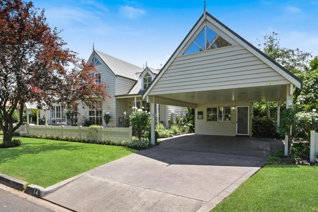 Creek Cottage Bed And Breakfast Traralgon Eksteriør billede